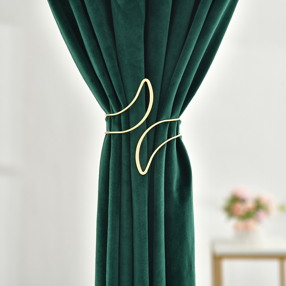 Stylish Metal Curtain Hooks Holders