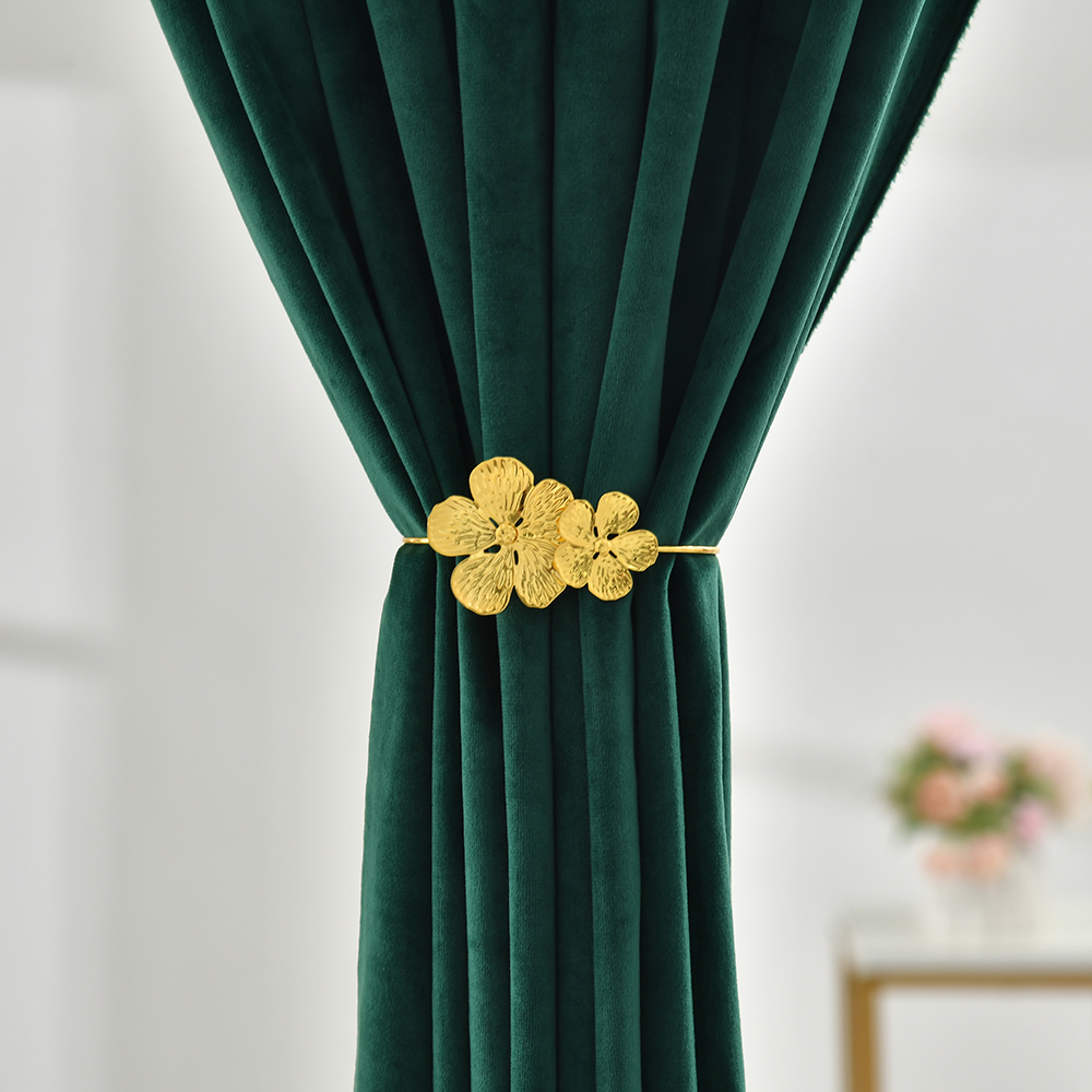 Lovely Metal Flowers Curtain Clips Buckle