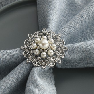 Elegant Artificial Rhinestone Flower Napkin Ring