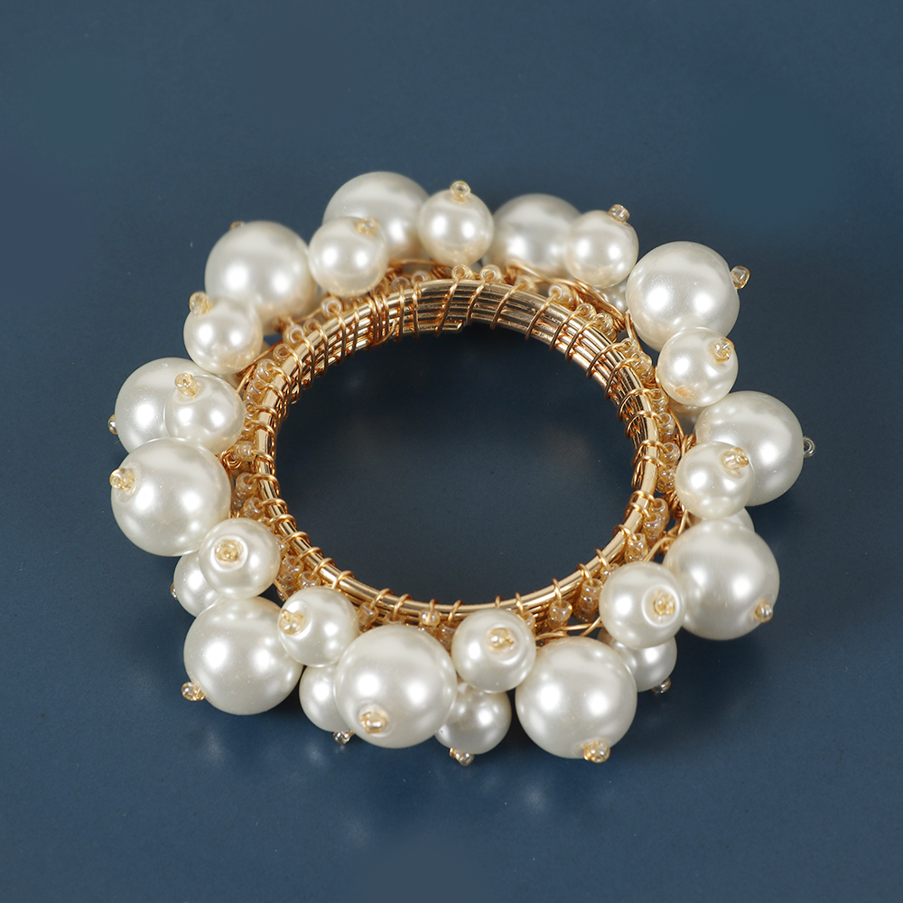 Elegant Pearl Napkin Ring