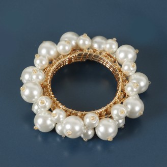 Elegant Pearl Napkin Ring